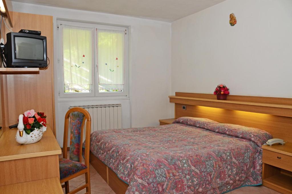Hotel La Roccia Passo del Tonale Rum bild