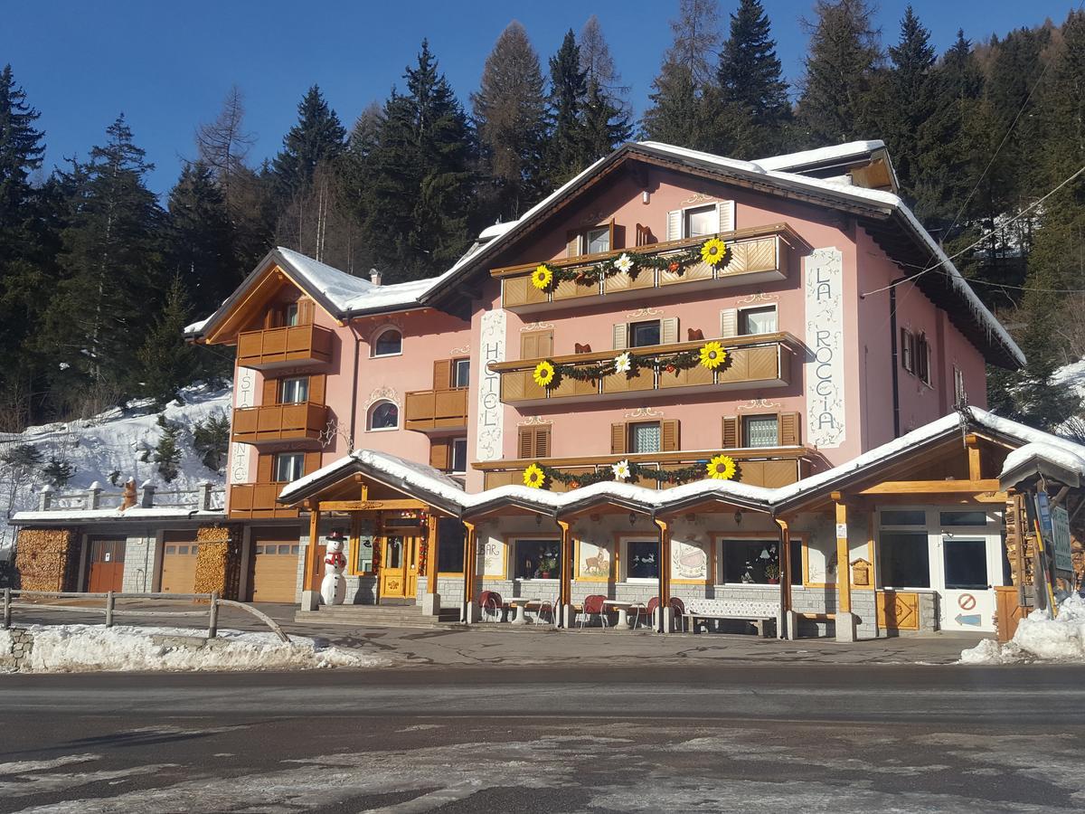 Hotel La Roccia Passo del Tonale Exteriör bild